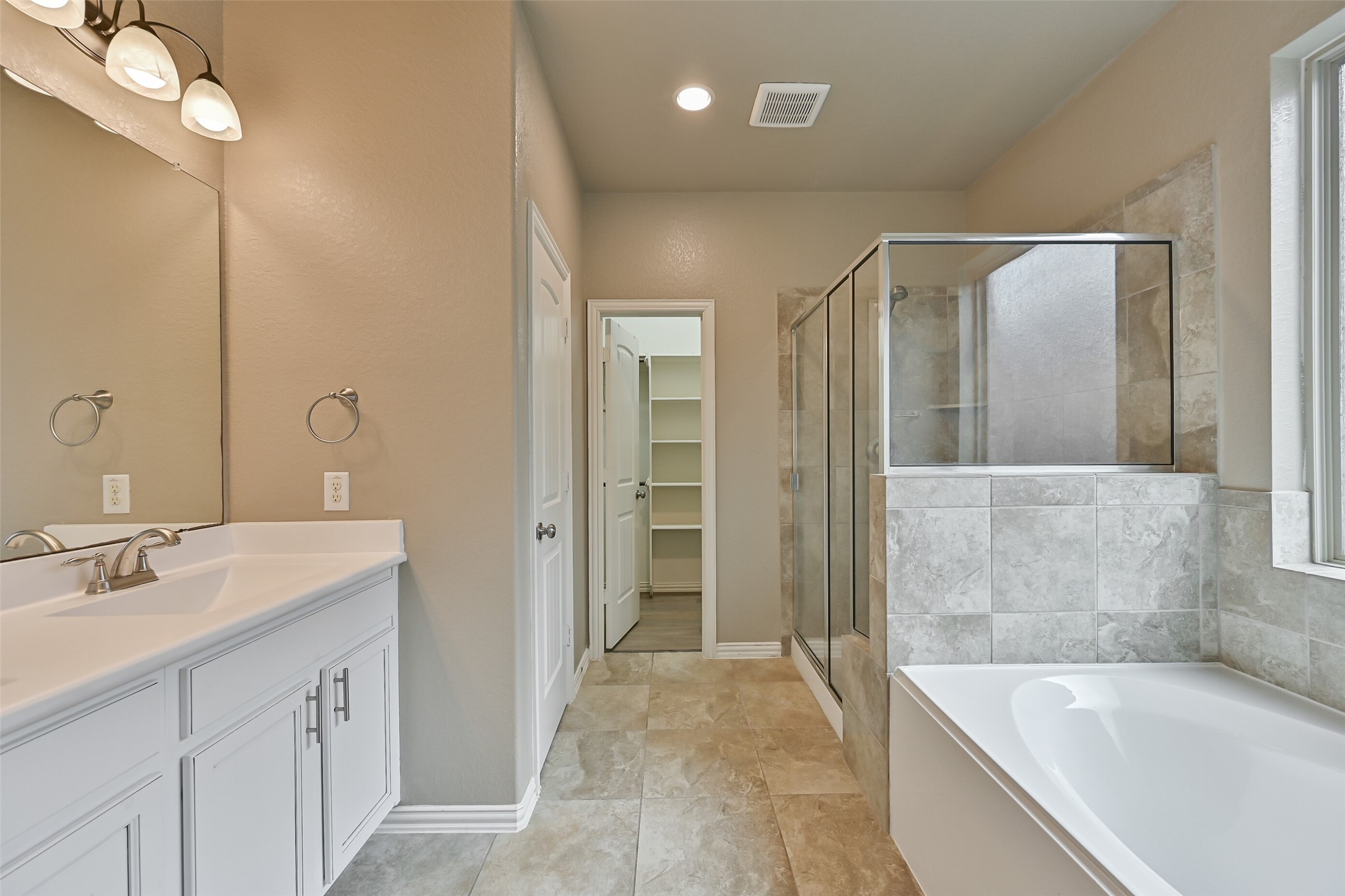 4511 Apple Point Lane Rosharon, TX 77583 - Photo 23 of 39