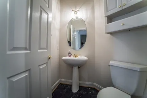 $6,900 | 1026 26th Street South, Arlington, VA 22202
