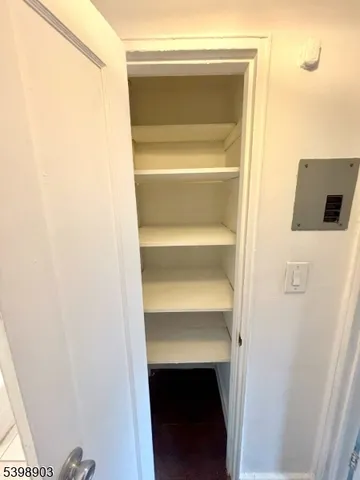 $197,500 | 37A Carolyn Terrace, Roselle, NJ 07203