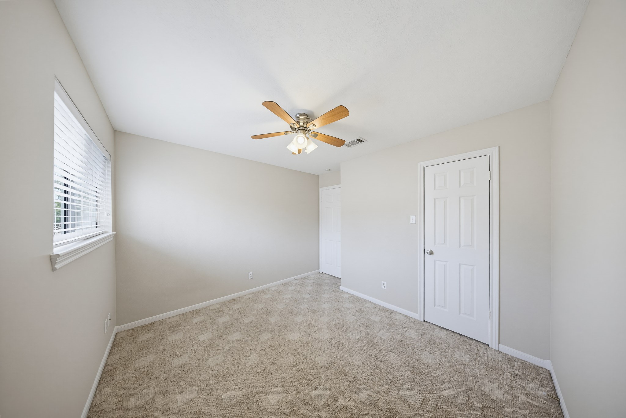 727 Bunker Hill Road, Unit 34 Houston, TX 77024 - Photo 27 of 38 This bedroom has ample space for a resident or guest.
