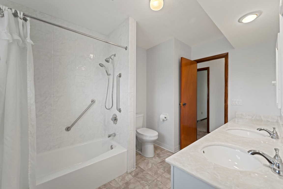 910 Jeanette Road Endicott, NY 13760 - Photo 14 of 32 Gallery Image 14