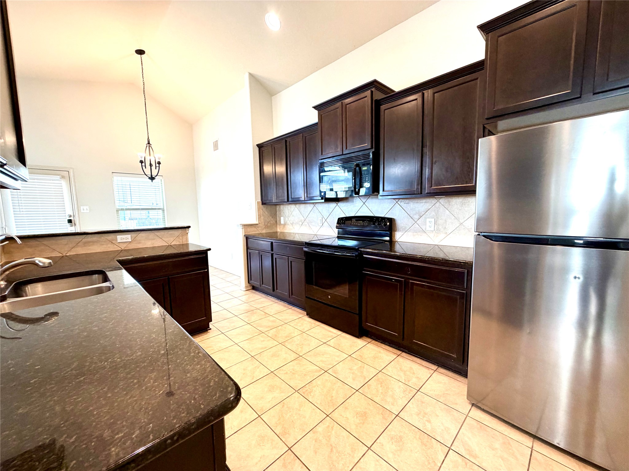 500 Obsidian Lane Jarrell, TX 76537 - Photo 15 of 35