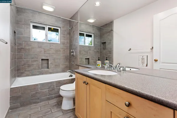 $4,750 | 99 Longridge Road, Orinda, CA 94563