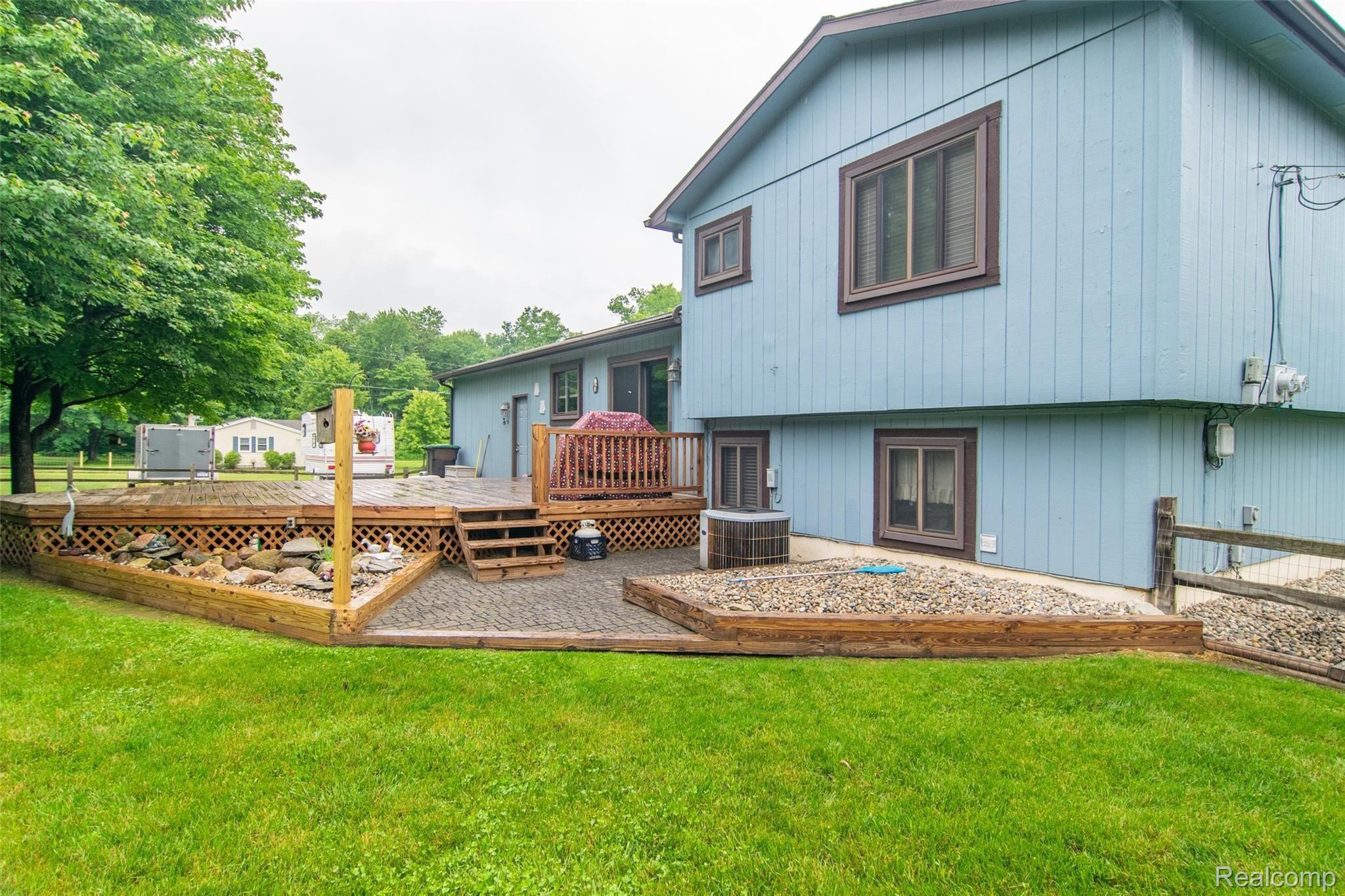 1534 North Hacker Road Howell, MI 48843 - Photo 19 of 21 _DSC0525.jpg