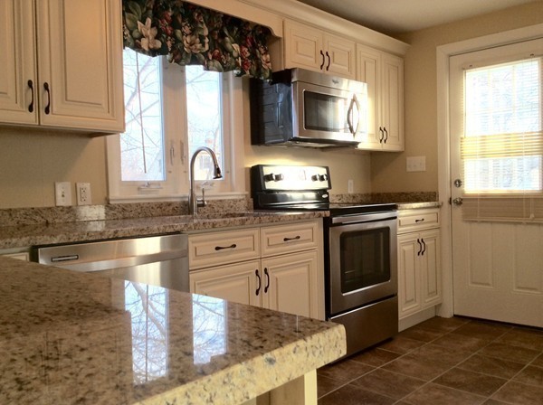 12 Hamilton Road Woburn, MA 01801 - Photo 8 of 29 Gallery Image 8