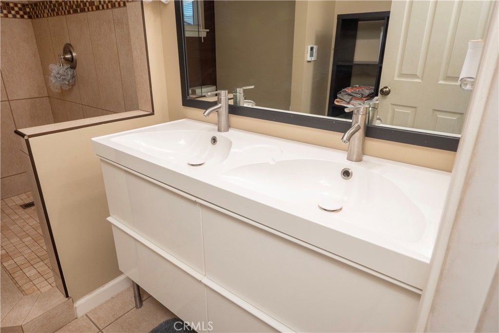 14681 Choco Road Apple Valley, CA 92307 - Photo 41 of 75
