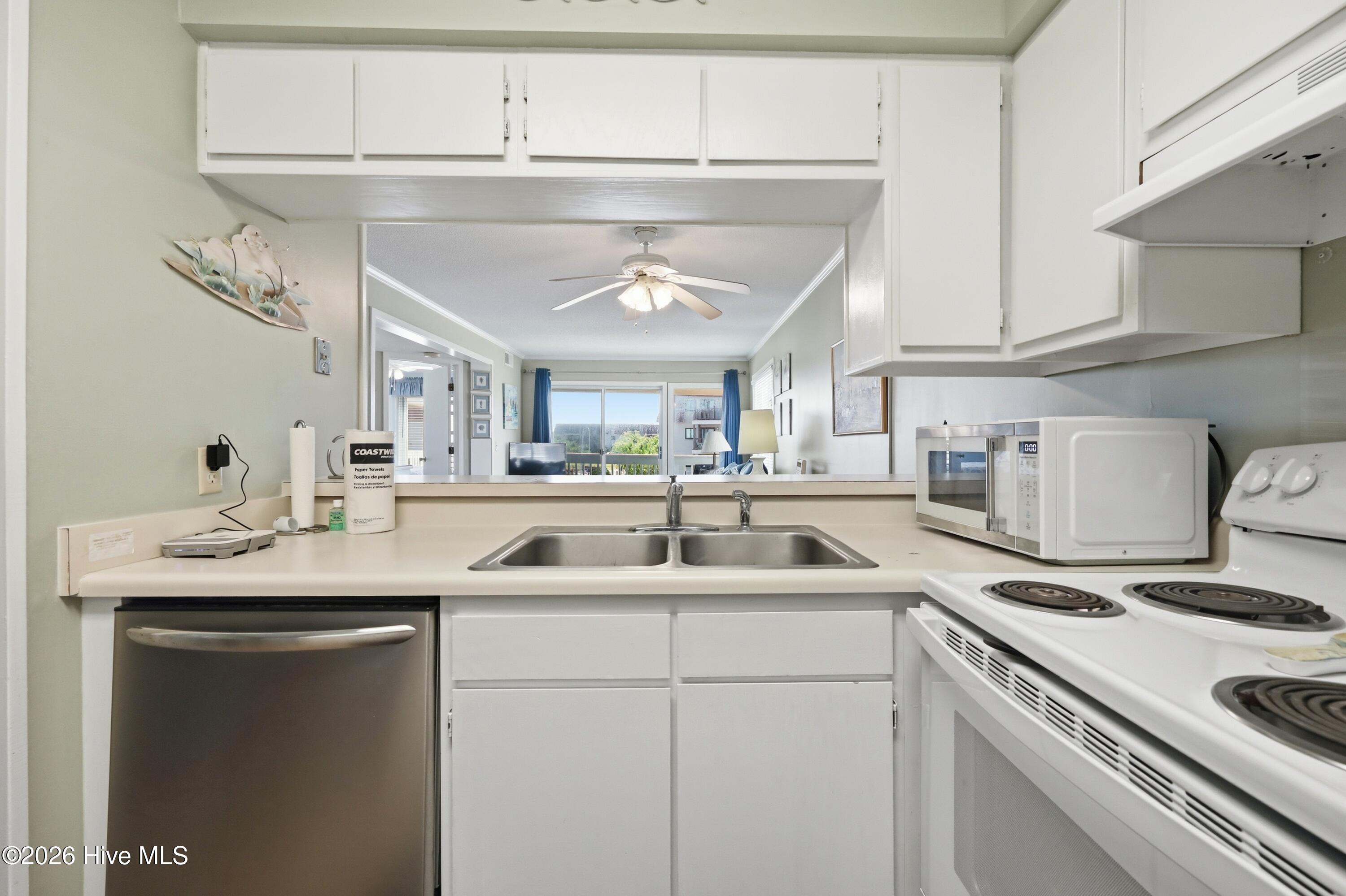 1904 East Fort Macon Road, Unit 252 Atlantic Beach, NC 28512 - Photo 14 of 57 18-print-IMG_9659