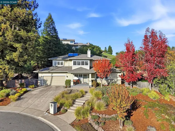 $2,000,000 | 4 Corte Santa Clara, Moraga, CA 94556