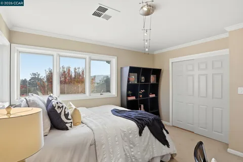 $1,999,000 | 4 Corte Santa Clara, Moraga, CA 94556