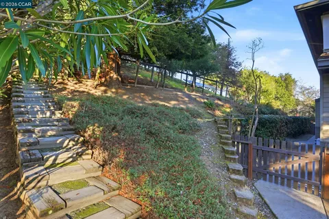 $1,999,000 | 4 Corte Santa Clara, Moraga, CA 94556