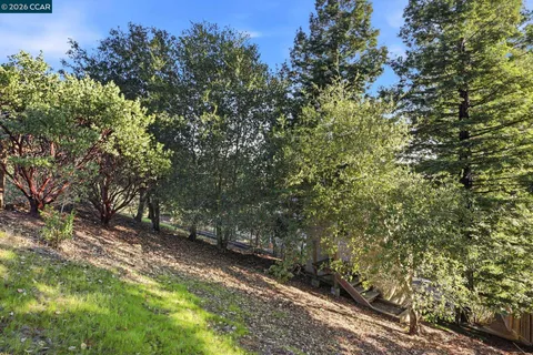 $1,999,000 | 4 Corte Santa Clara, Moraga, CA 94556
