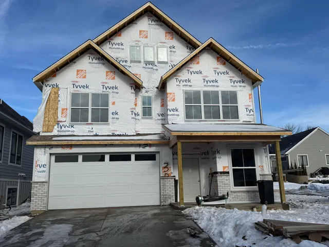 $760,000 | 380 Laurel Curve, Golden Valley, MN 55426