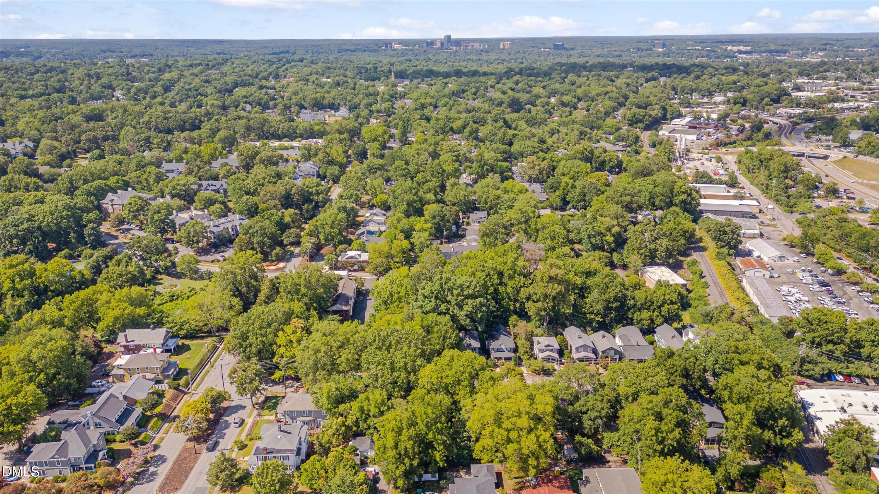 513 Cleveland Street Raleigh, NC 27605 - Photo 15 of 20 15-513 Cleveland St -15