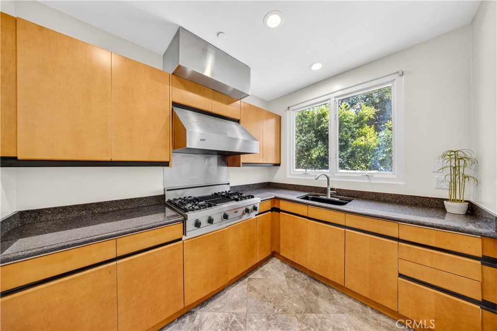 931 Hampton Road Arcadia, CA 91006 - Photo 20 of 51