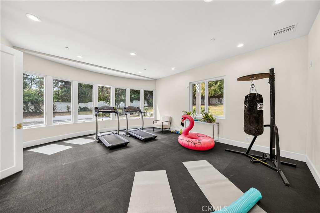 931 Hampton Road Arcadia, CA 91006 - Photo 21 of 51