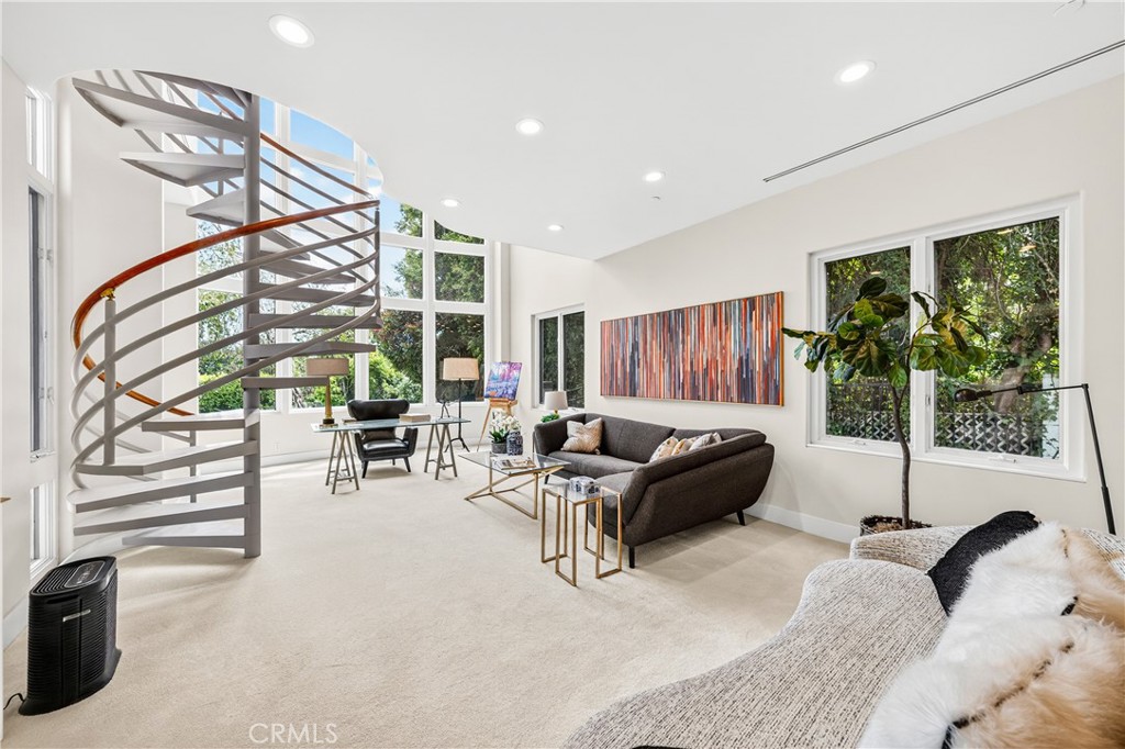 931 Hampton Road Arcadia, CA 91006 - Photo 6 of 51