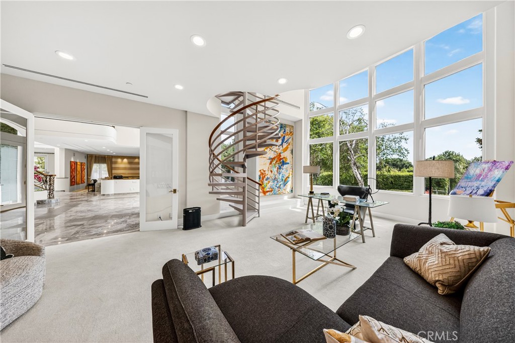 931 Hampton Road Arcadia, CA 91006 - Photo 8 of 51