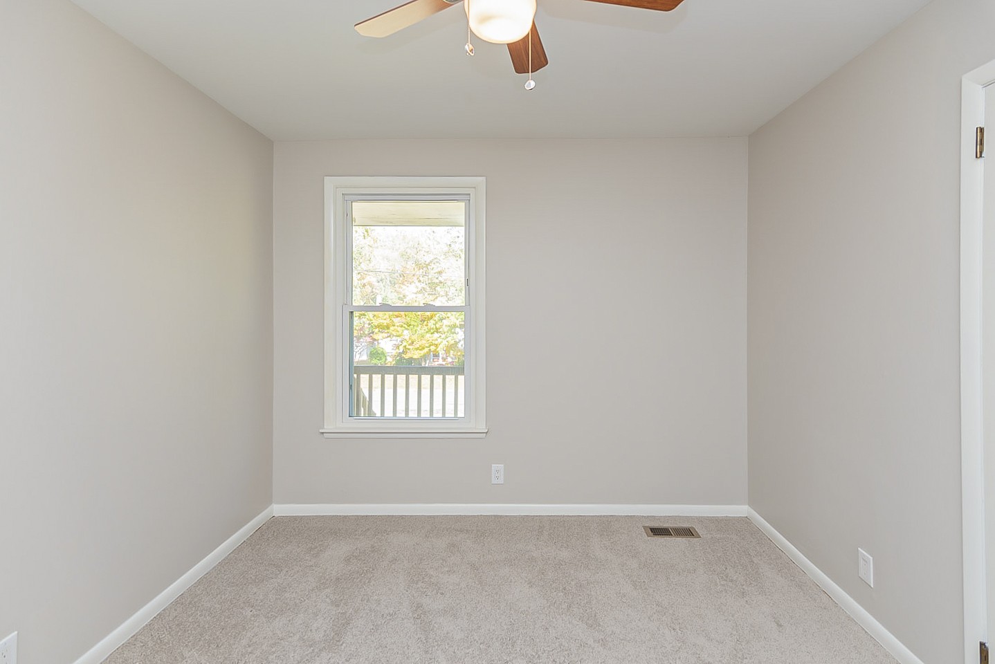 3121 Boulder Park Drive Nashville, TN 37214 - Photo 10 of 20 an empty room with windows and fan