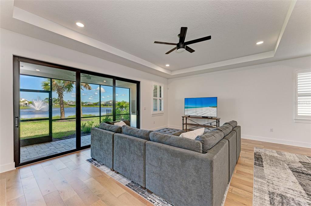 18530 Midsummer Place Venice, FL 34293 - Photo 14 of 99 Gallery Image 14