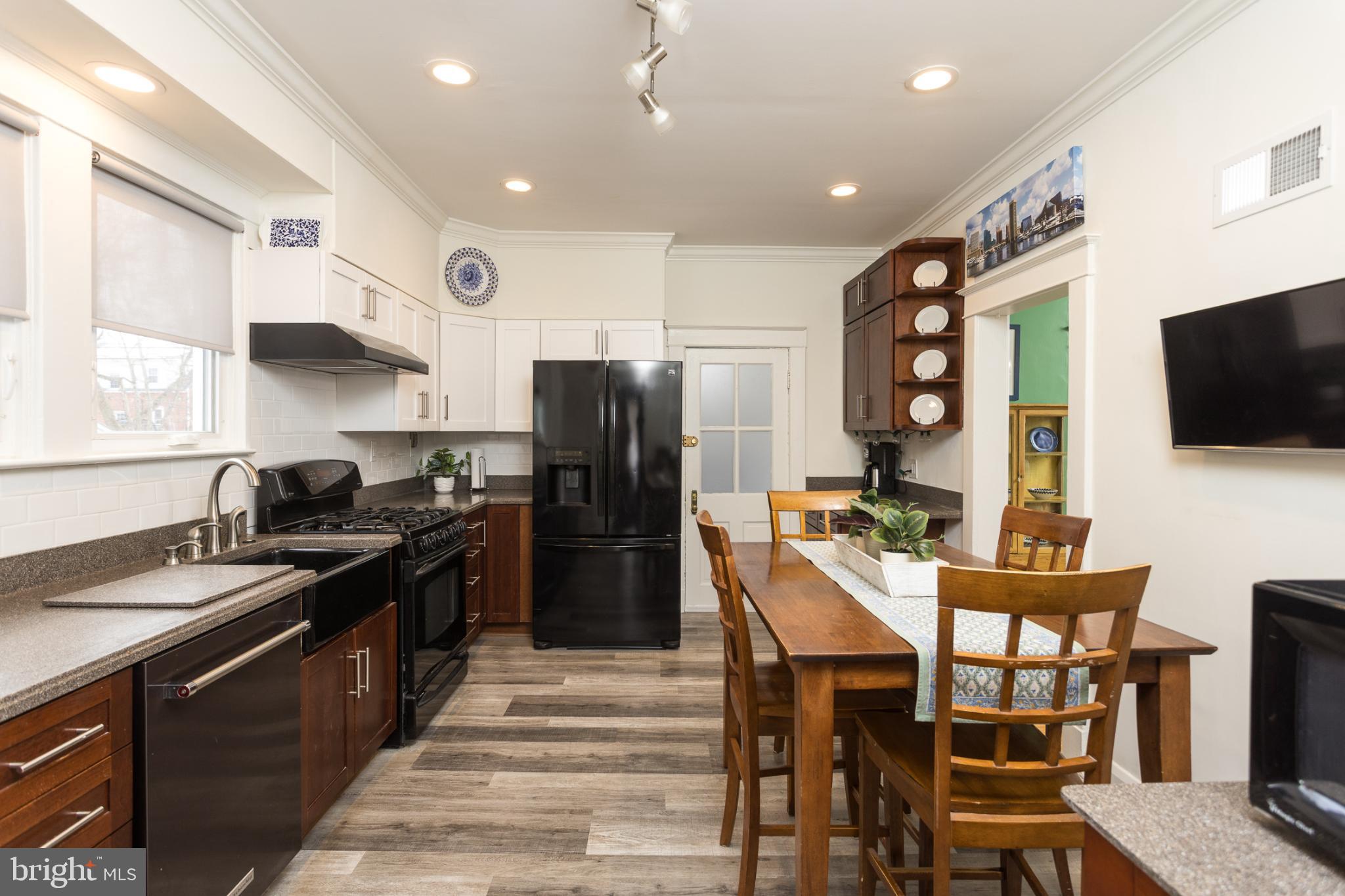 625 Dunkirk Road Baltimore, MD 21212 - Photo 12 of 39 Modern kitchen with sleek finishes.