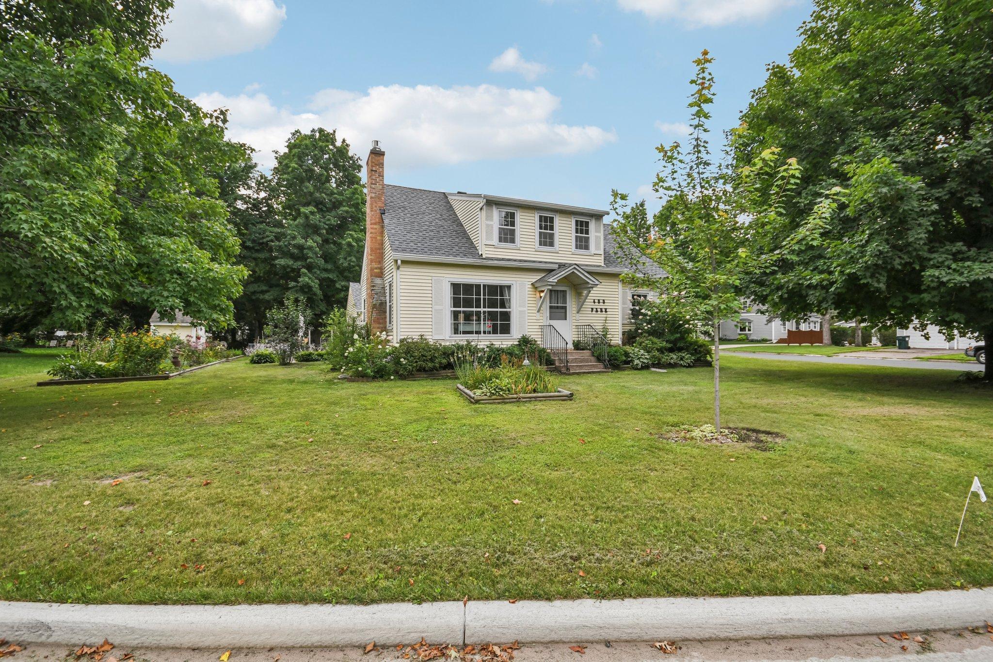 400 East Park Avenue Luck, WI 54853 - Photo 1 of 1