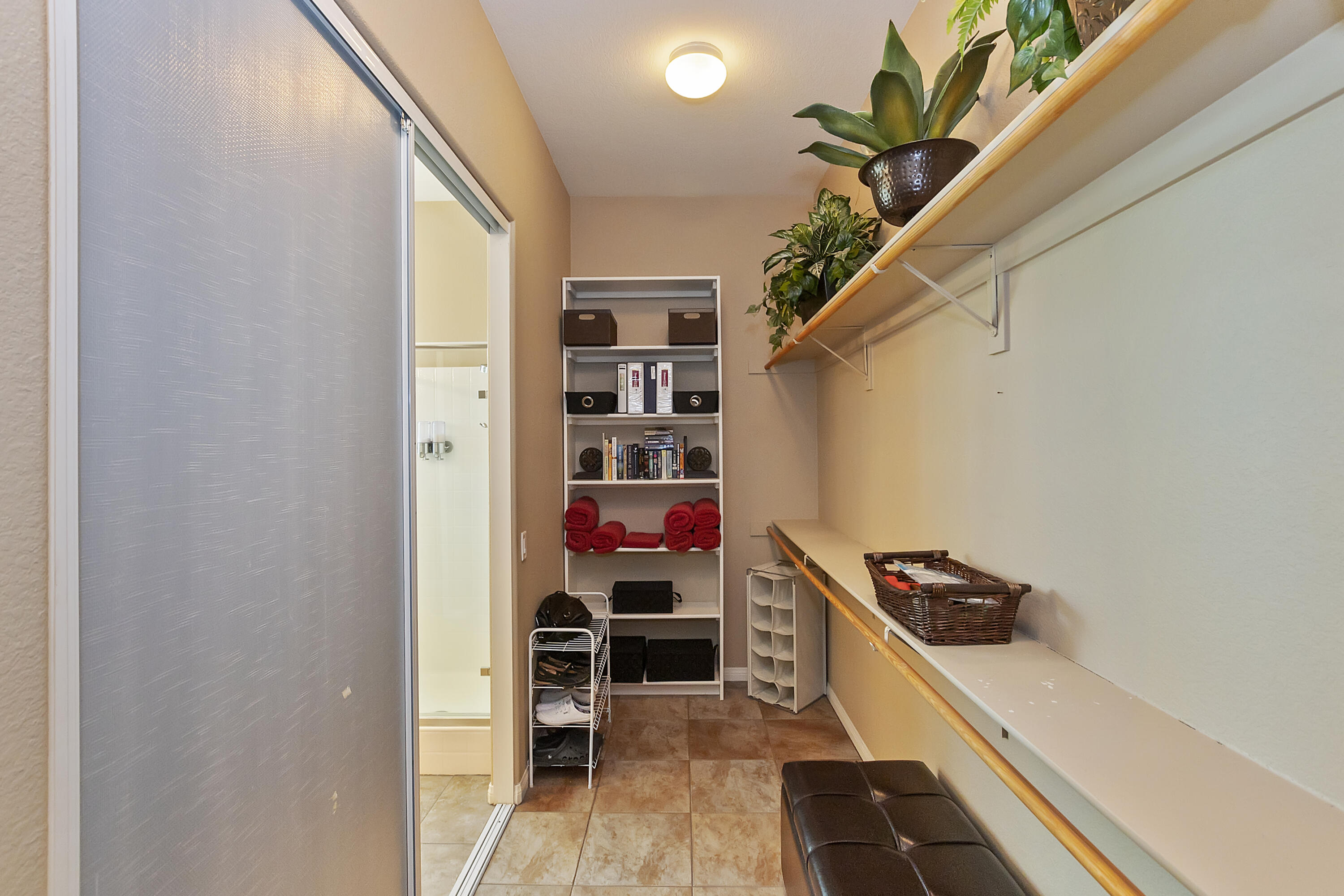 43328 Bordeaux Drive La Quinta, CA 92253 - Photo 29 of 38 a room with furniture and white walls