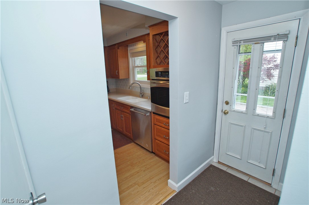 6793 Bonnieview Road Cleveland, OH 44143 - Photo 16 of 34 Gallery Image 16