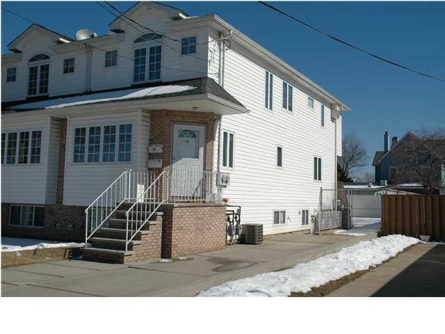 98 Mill Road Staten Island, NY 10306 - Photo 1 of 2 Primary Photo