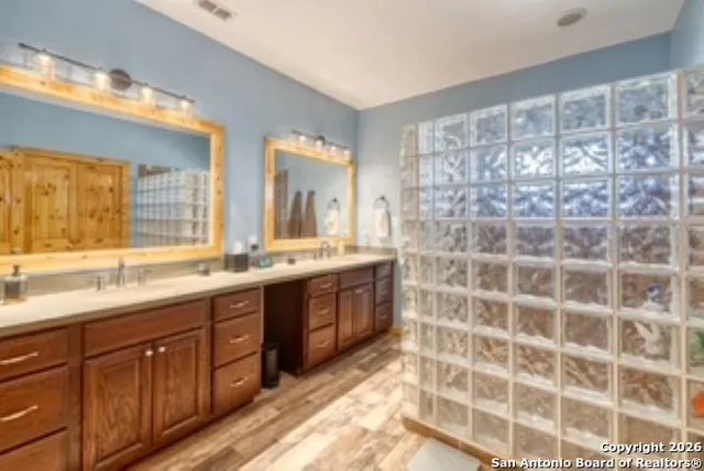 $669,000 | 858 Ranch To Market 187, Sabinal, TX 78881