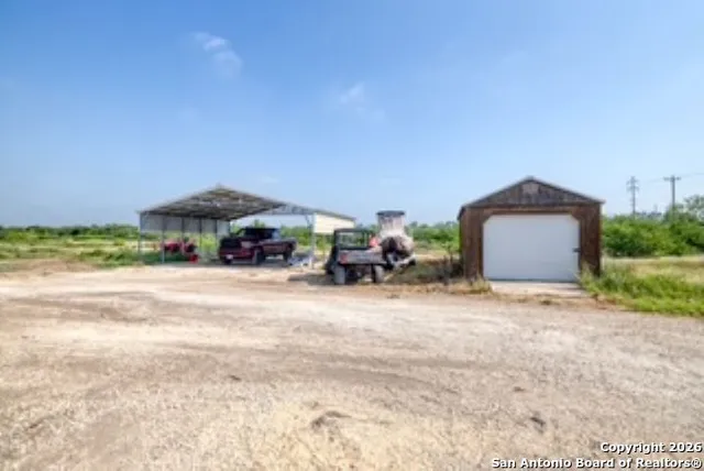 $669,000 | 858 Ranch To Market 187, Sabinal, TX 78881
