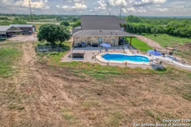 $669,000 | 858 Ranch To Market 187, Sabinal, TX 78881