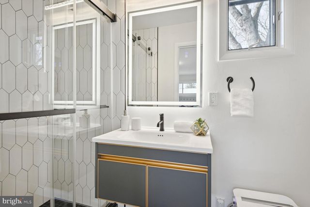 $1,520,000 | 6205 Stardust Lane, Bethesda, MD 20817