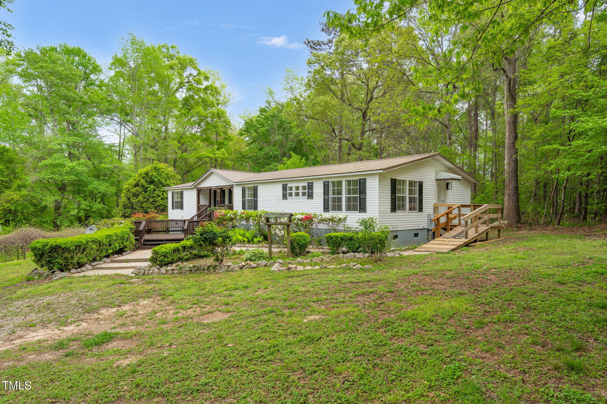 8699 Old Middlesex Road Bailey, NC 27807 - Photo 4 of 28 3-web-or-mls-8599 Old Middlesez Rd-3