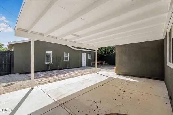 $4,100 | 13902 Calvert Street, Van Nuys, CA 91401
