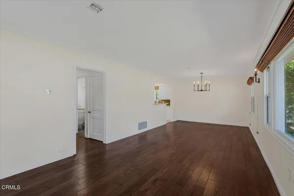 $4,100 | 13902 Calvert Street, Van Nuys, CA 91401