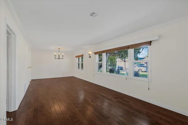 $4,100 | 13902 Calvert Street, Van Nuys, CA 91401