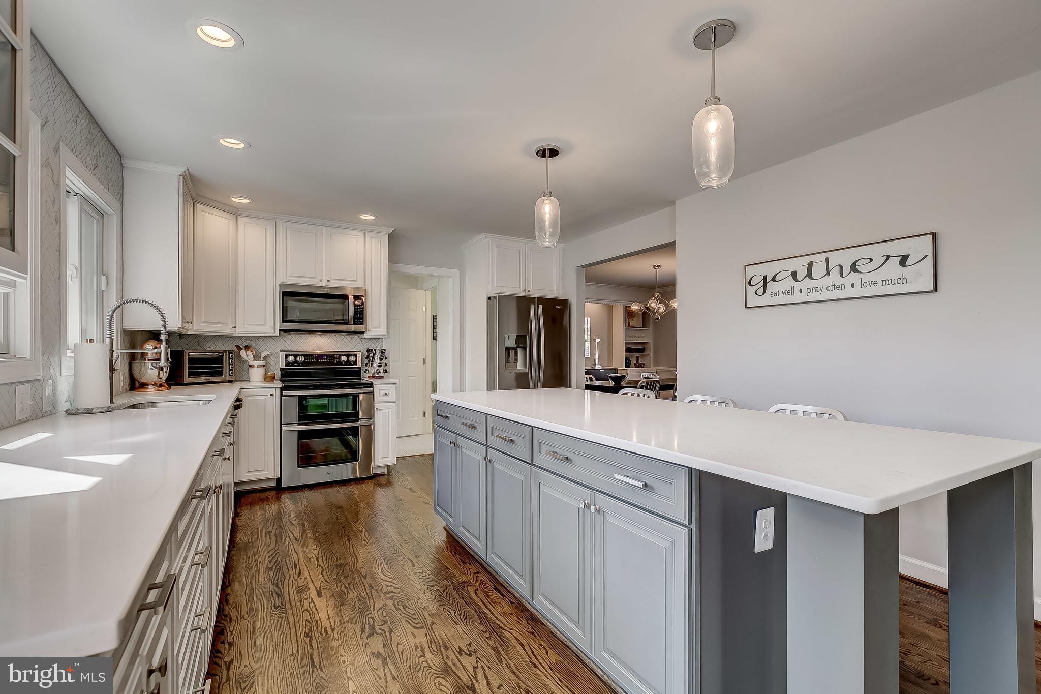 5703 Enderly Road Baltimore, MD 21212 - Photo 13 of 46 Expansive island for large gatherings