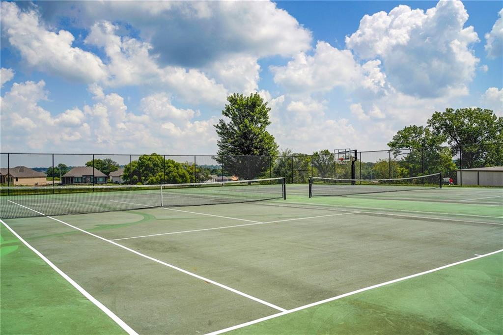 603 Mayfair Court Raymore, MO 64083 - Photo 29 of 54