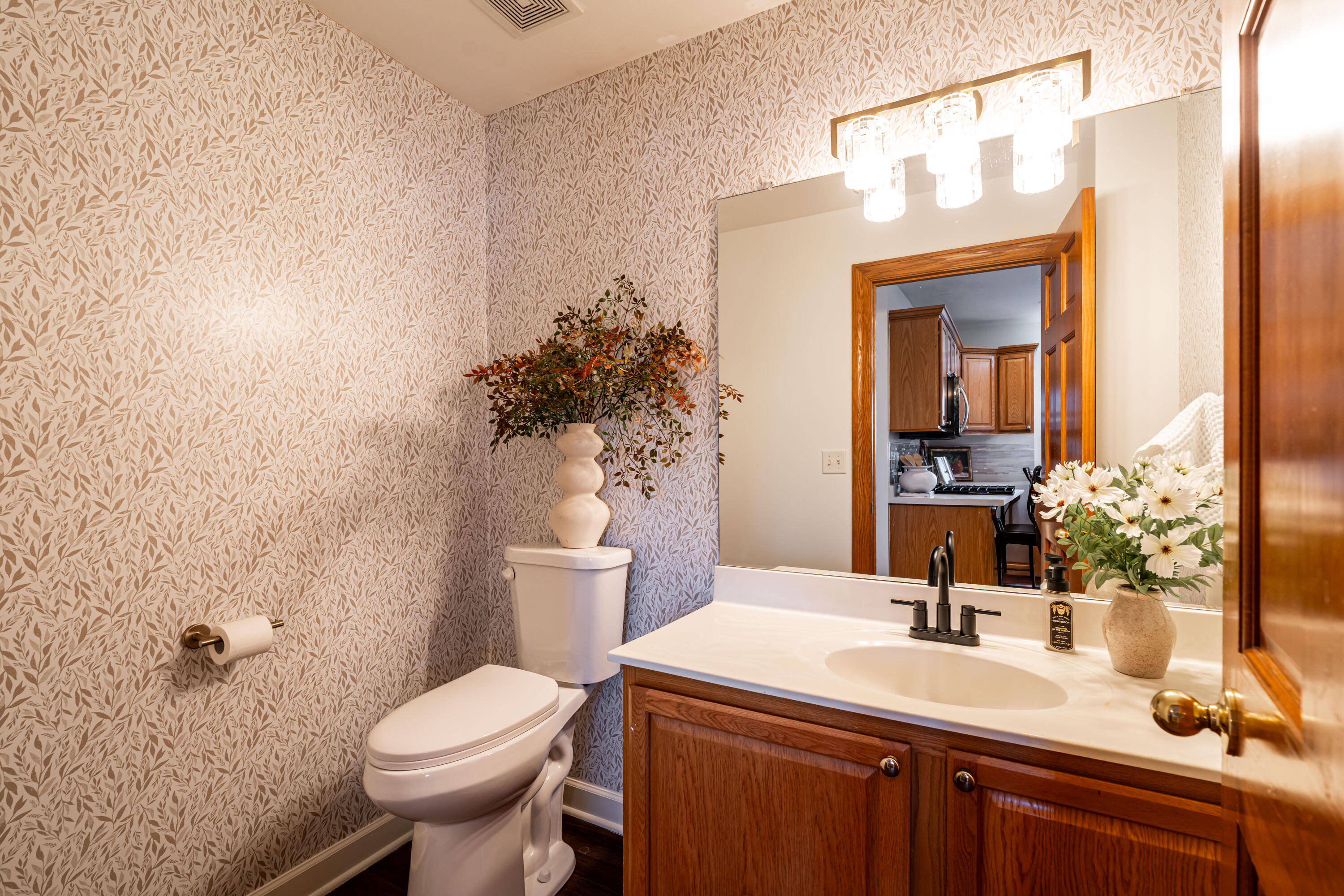 841 Summer Creek Road Oconomowoc, WI 53066 - Photo 31 of 68 DSC05050