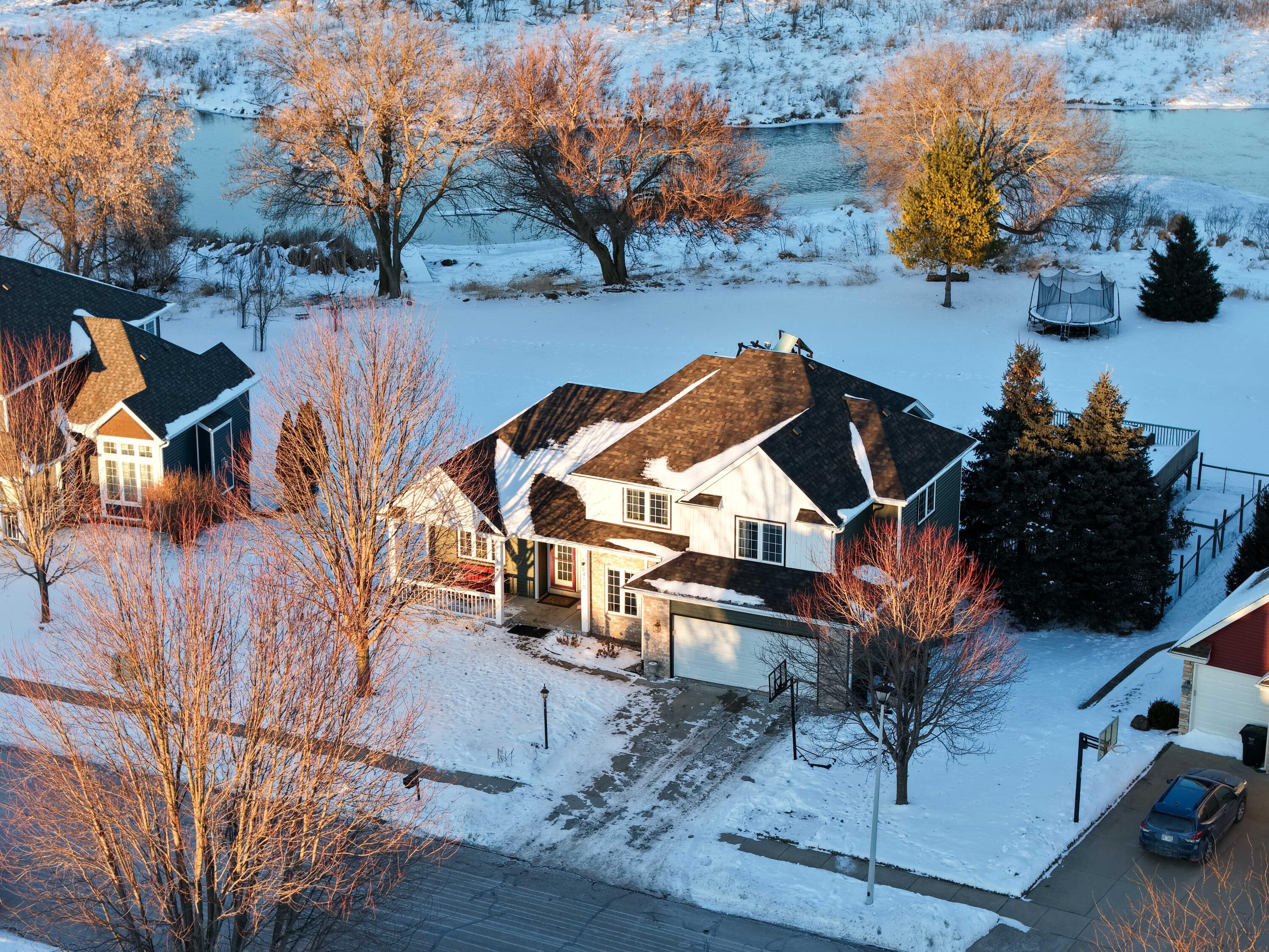 841 Summer Creek Road Oconomowoc, WI 53066 - Photo 5 of 68 DJI_20260129163337_0082_D