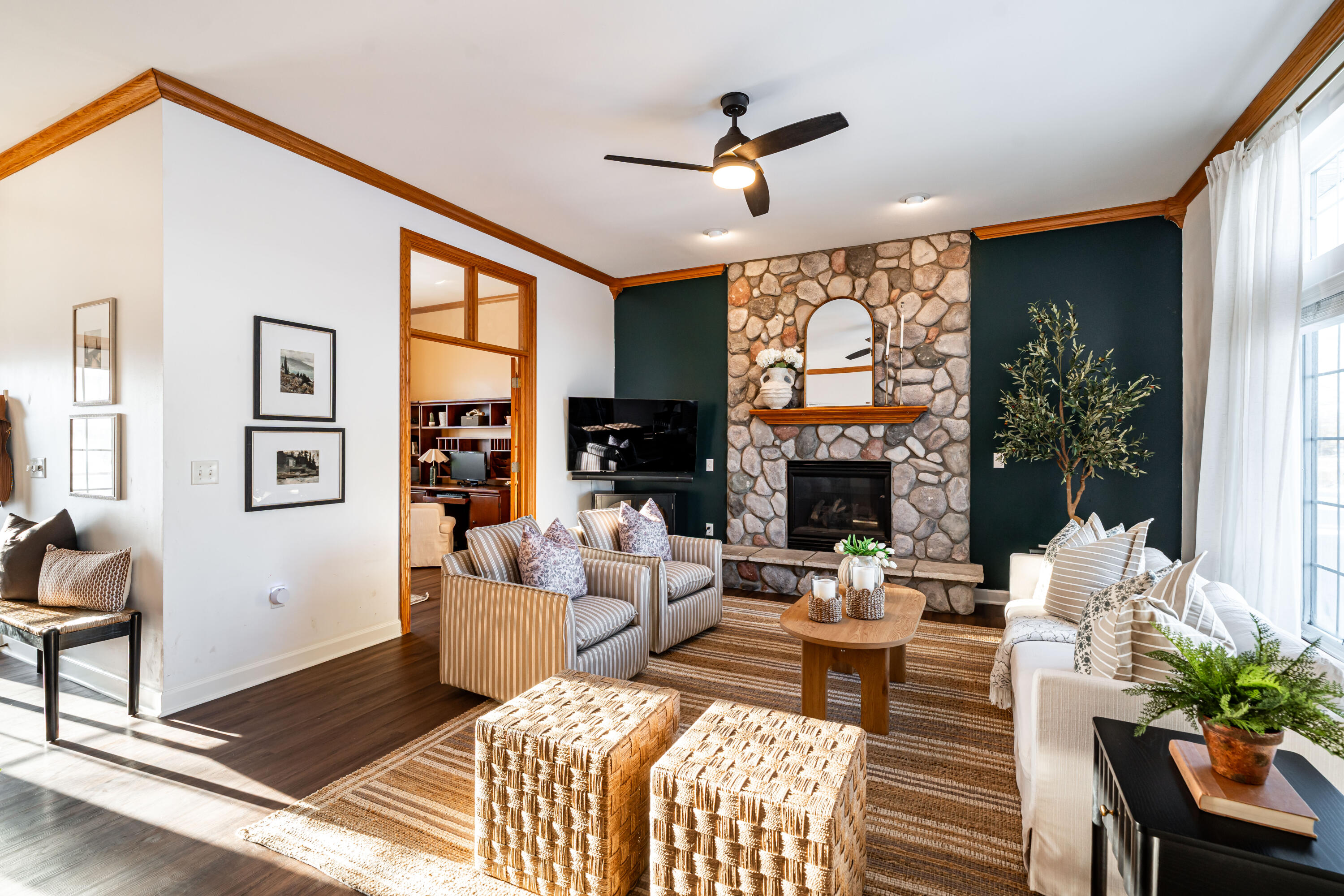 841 Summer Creek Road Oconomowoc, WI 53066 - Photo 8 of 68 DSC05022