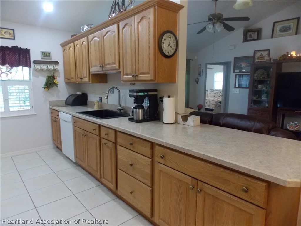 114 Loquat Road Northwest Lake Placid, FL 33852 - Photo 4 of 36 Gallery Image 4
