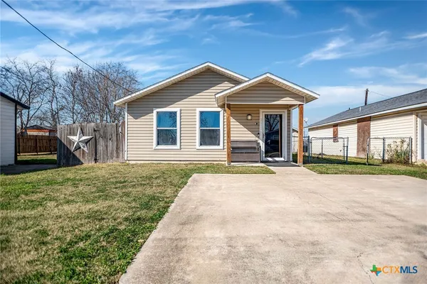 $149,900 | 2612 Ozark Street, Victoria, TX 77901