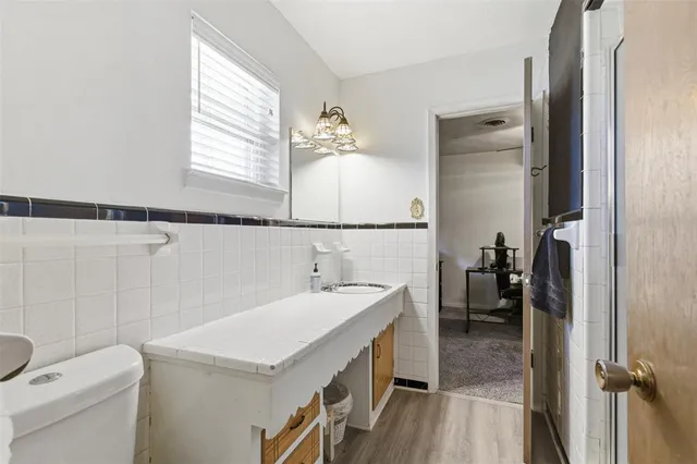 $275,000 | 504 Rickey Canyon Avenue, DeSoto, TX 75115