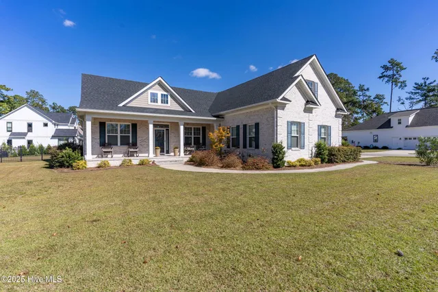 $3,200 | 501 Crown Pointe Drive, Hampstead, NC 28443