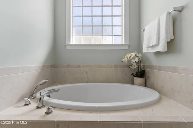 $3,200 | 501 Crown Pointe Drive, Hampstead, NC 28443