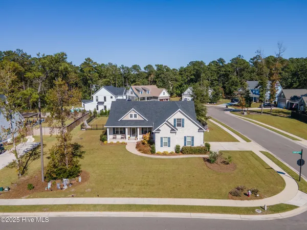 $3,200 | 501 Crown Pointe Drive, Hampstead, NC 28443