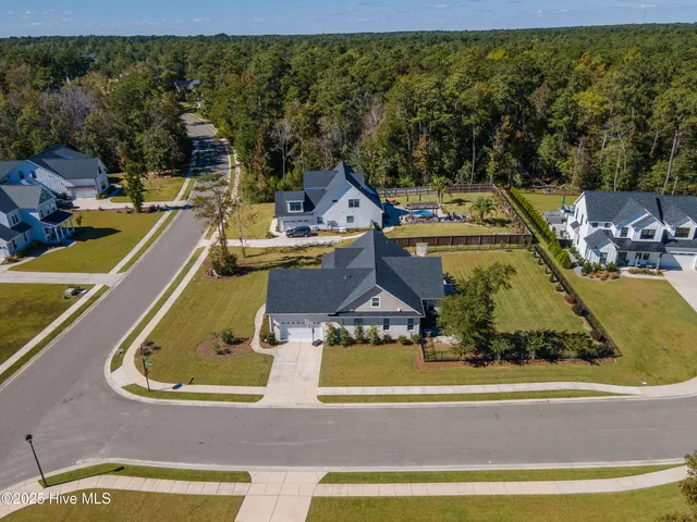 $3,200 | 501 Crown Pointe Drive, Hampstead, NC 28443