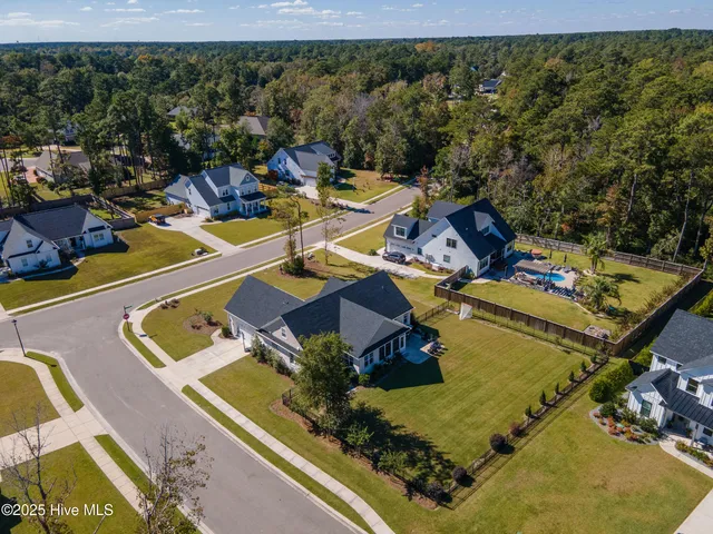 $3,200 | 501 Crown Pointe Drive, Hampstead, NC 28443