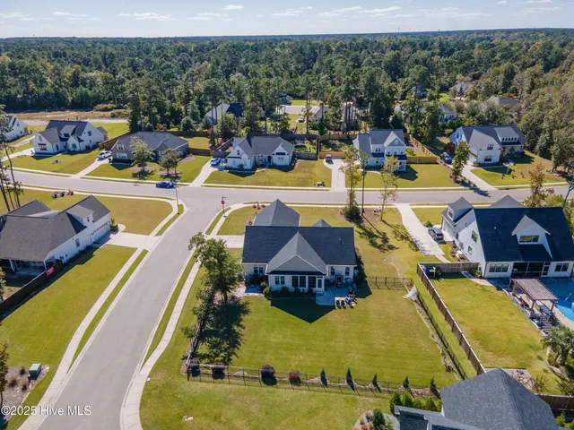 $3,200 | 501 Crown Pointe Drive, Hampstead, NC 28443